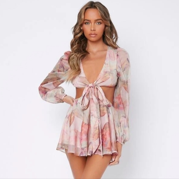 SHEIN Pants - *MUST BUNDLE* SHEIN Petite Floral Print Backless Tie Front Jumpsuit